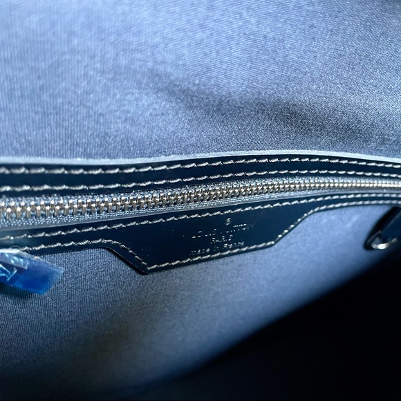 NWT✨ LV Cuir Mat Vernis Monogram - Picture 9 of 13